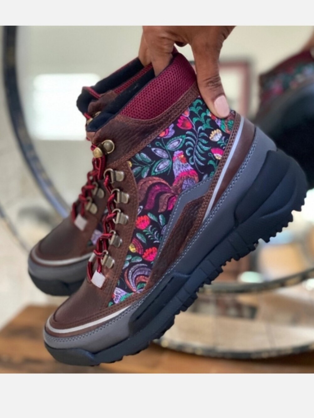 Inkkas Rooster Trekk Hiking Boot us women size7.